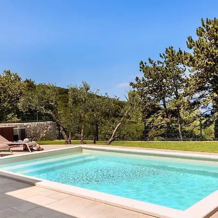 Casa vacanze Lovely Home In Vrbnik With Sauna *
